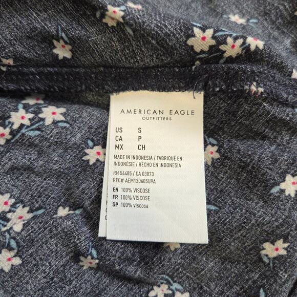 American Eagle Babydoll Navy Floral Top Small Long Sleeve Keyhole Back - Picture 7 of 7